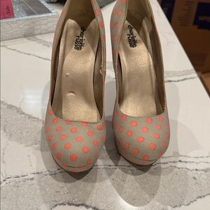 Charlotte Russe Gray with light pink/peach polka dots